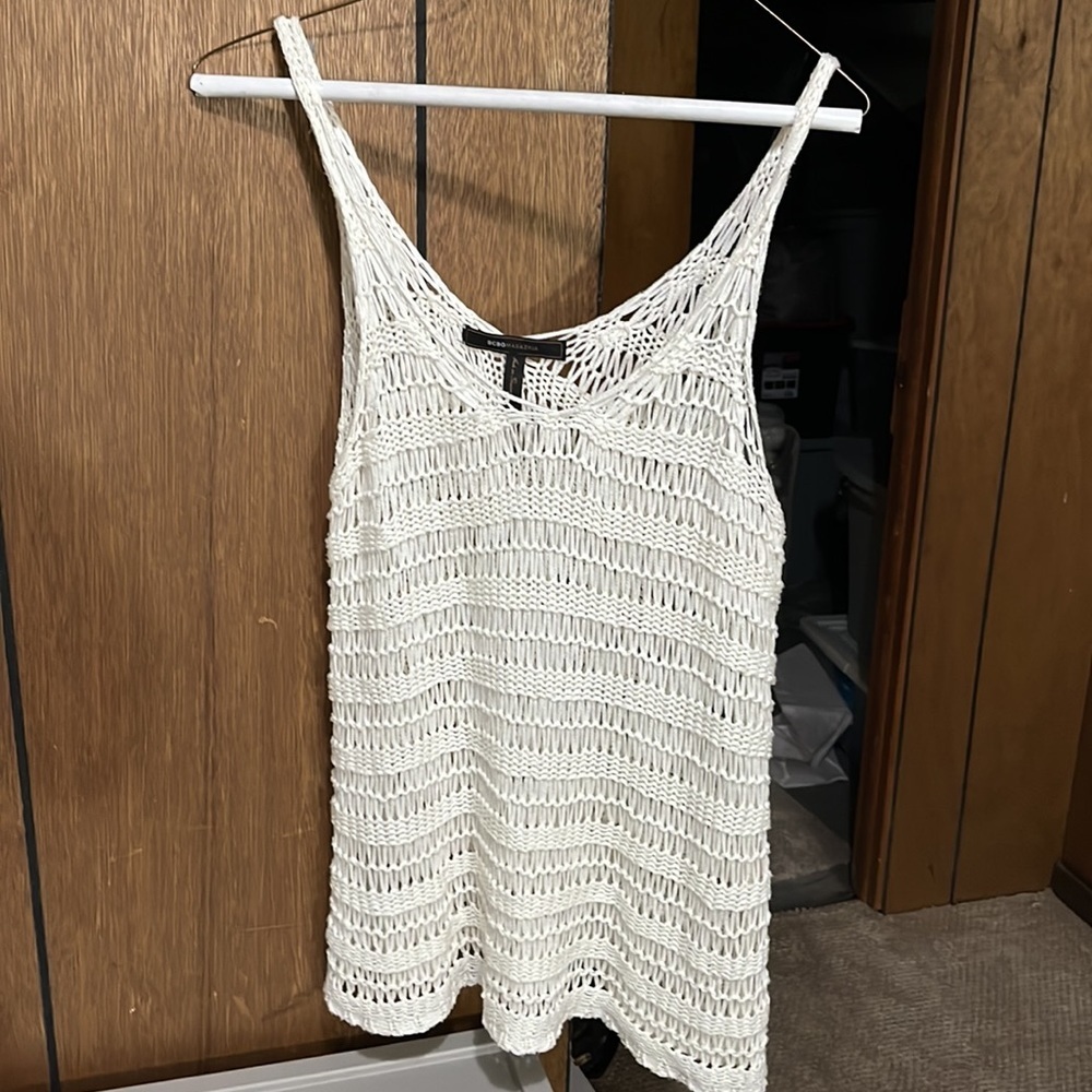 BCBGMAXAZRIA white crochet tank L